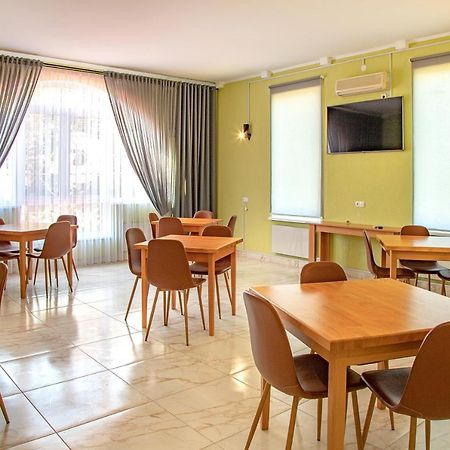 Zig Zag Hotel Kamianets-Podilskyi Exterior photo